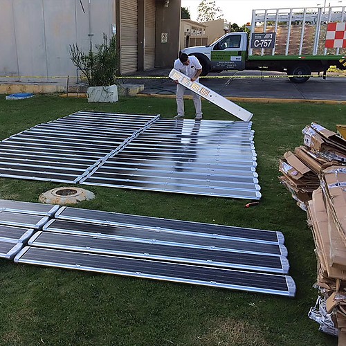 Tunto solar panel outdoor lights wholesale for plaza-4