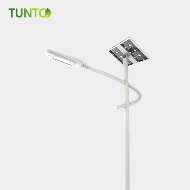 Solar street lamp with built-in battery split-type